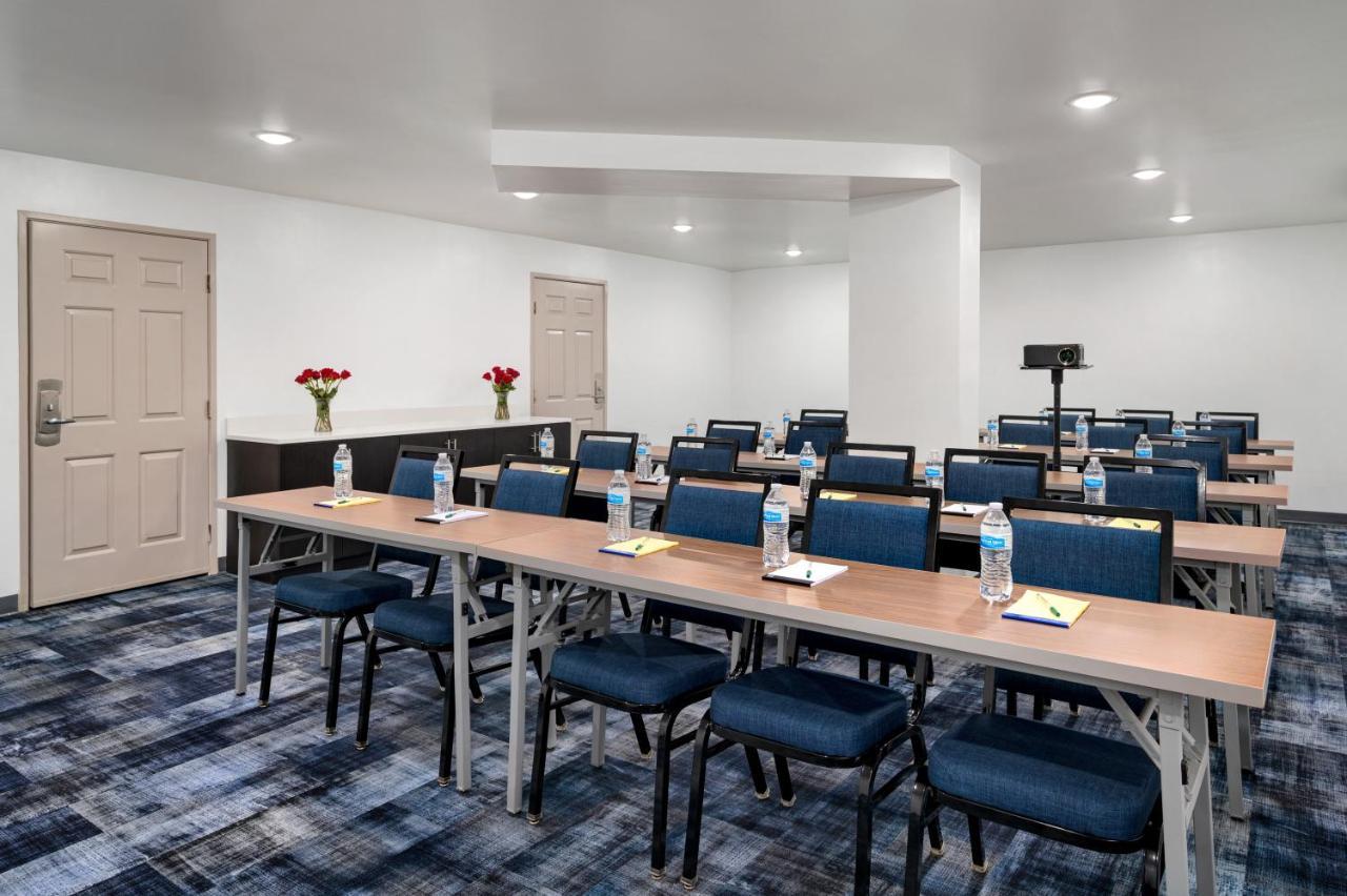 La Quinta Inn By Wyndham Columbus Airport Area Luaran gambar