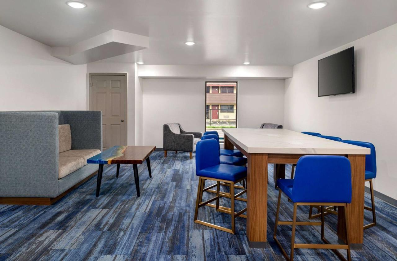 La Quinta Inn By Wyndham Columbus Airport Area Luaran gambar
